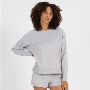 Vuori Long-Sleeve Halo Crew - Size Medium